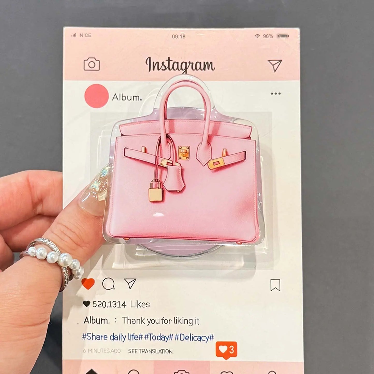 Cute Magnetic Expanding Phone Grip & Stand,Secure Grip for Iphone Magsafe Cases, Comfortable One-Touch Holding,Kickstand for Hands-Free Viewing Smartphone Cellphone